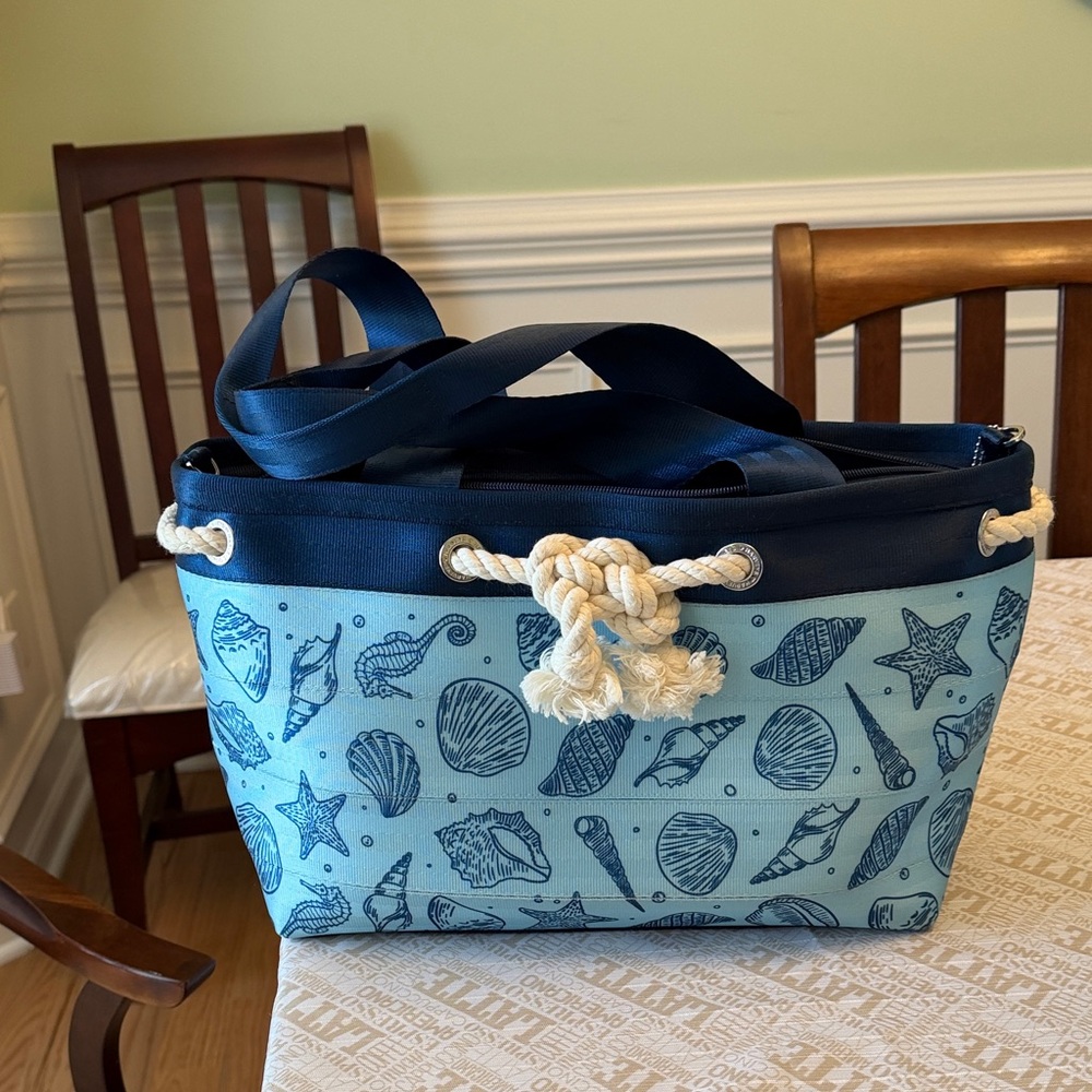 Harveys Seatbelt Seacycle Collection tote💙